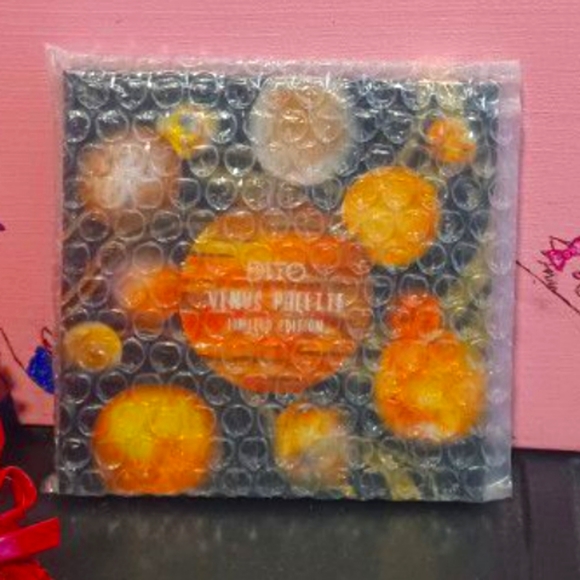 Unopened makeup - Picture 1 of 1